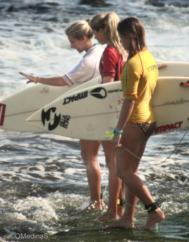 Surfing Girls PR